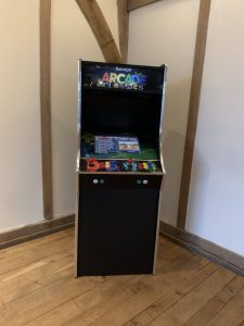 Sandburn Hall - Retro Arcade Machine