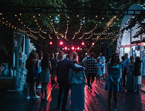 From Boredom to Bliss: Ensuring Your Wedding Guests Have a Blast